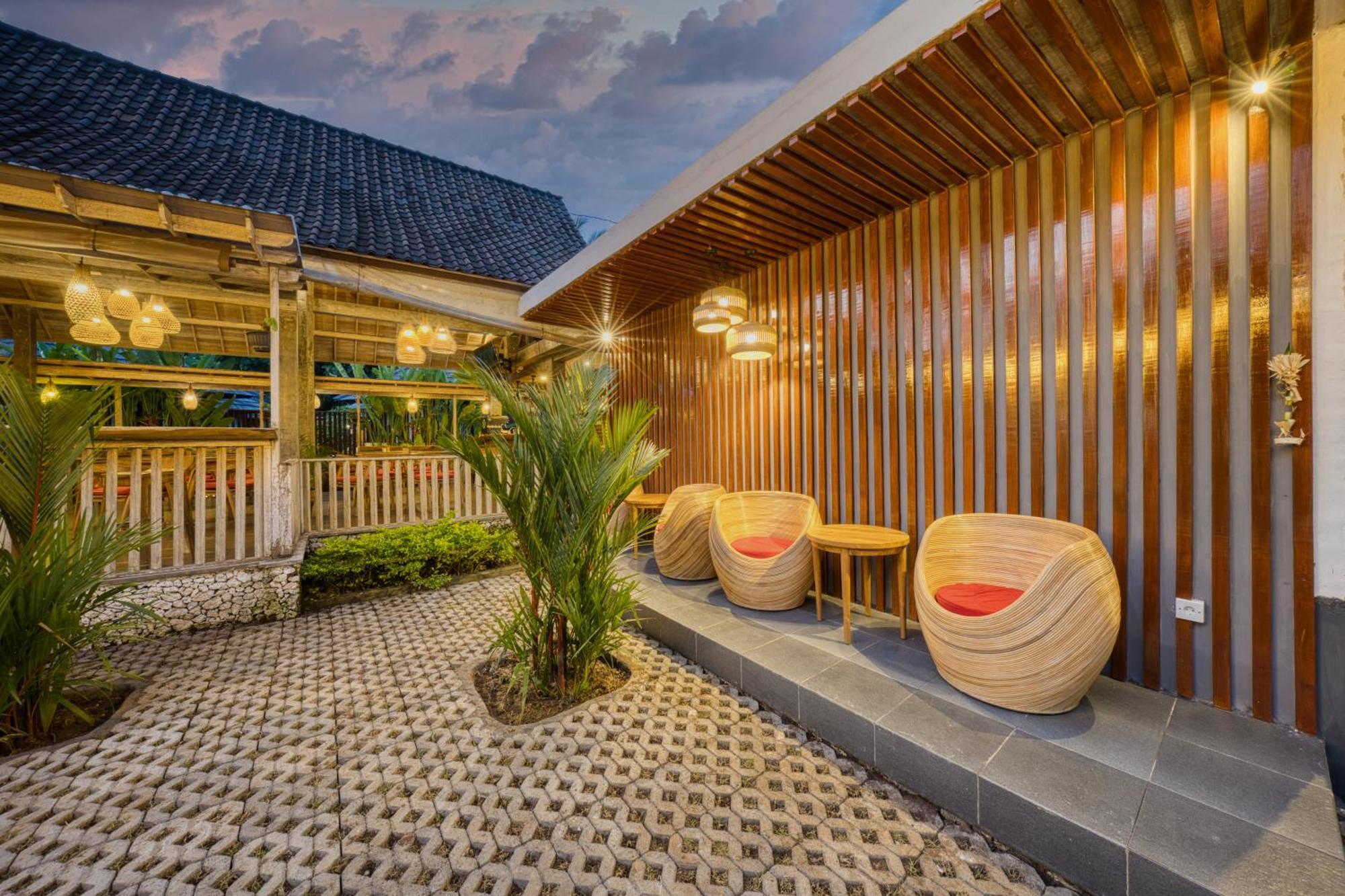 Pradja Slumbung Villas Sakti Екстериор снимка